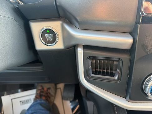 Used 2024 Ford Expedition Max XLT AWD/4WD image 23