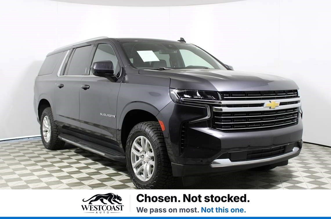 Used 2024 Chevrolet Suburban LT RWD image 1