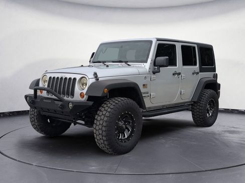 Used 2012 Jeep Wrangler Unlimited Sport image 2