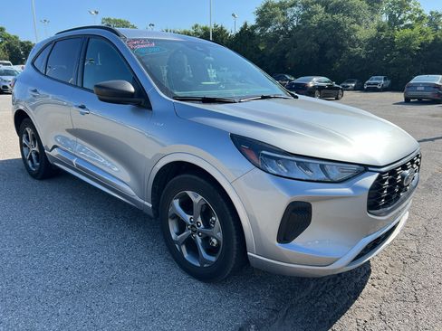 Used 2024 Ford Escape ST-Line AWD/4WD image 2