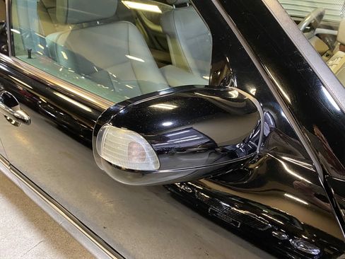 Used 2000 Mercedes-Benz E 320 Wagon image 33