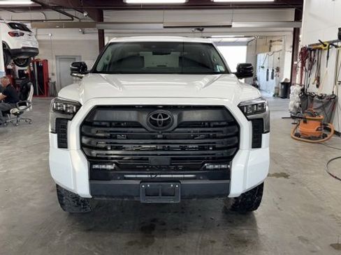 Used 2024 Toyota Tundra Limited image 3
