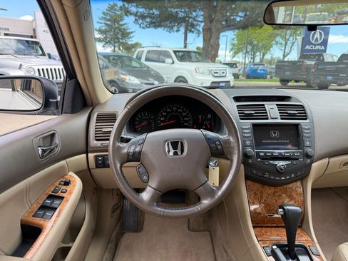 Used 2005 Honda Accord EX-L image 2