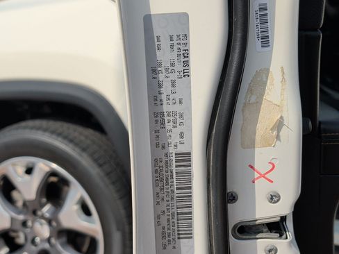 Used 2019 Jeep Compass Limited AWD/4WD image 29