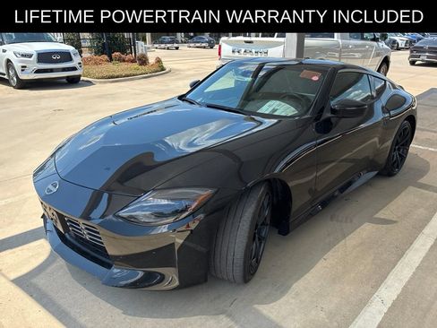 Used 2025 Nissan Z Performance w/ Floor Mat Package RWD image 4