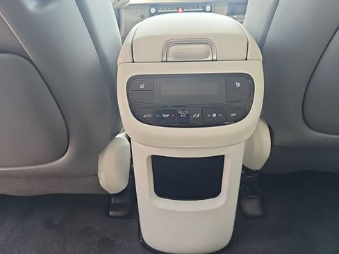 Certified 2026 Hyundai Ioniq 9 SEL AWD/4WD image 29