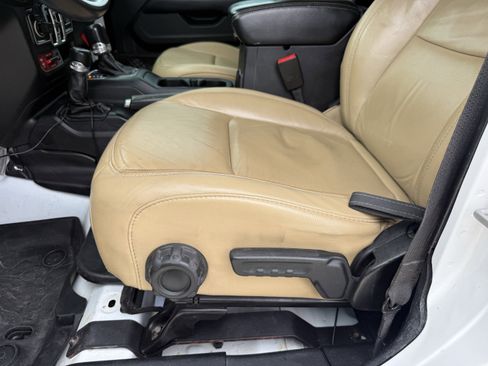 Used 2018 Jeep Wrangler Unlimited Rubicon image 26