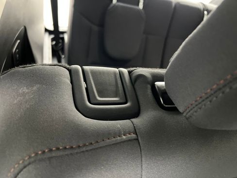 Used 2025 Ford Explorer Active image 20