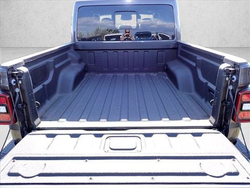 New 2026 Jeep Gladiator Sport AWD/4WD image 8