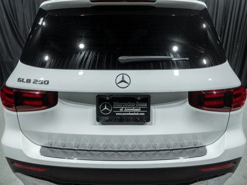 Certified 2026 Mercedes-Benz GLB 250 image 6