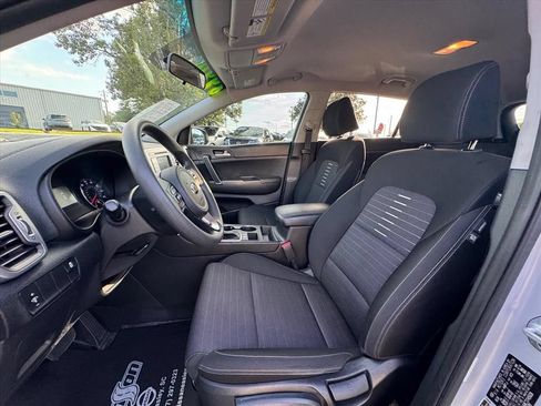 Used 2018 Kia Sportage LX FWD image 15