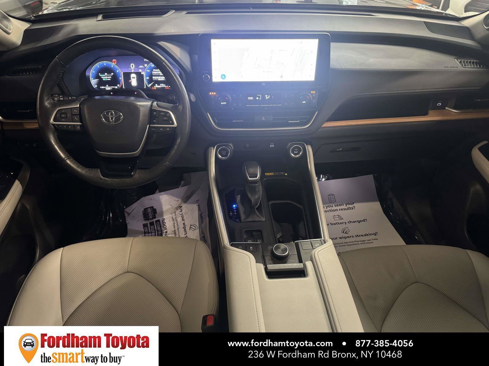 Used 2024 Toyota Grand Highlander AWD image 13
