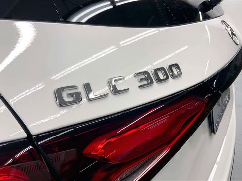 New 2026 Mercedes-Benz GLC 300 image 16