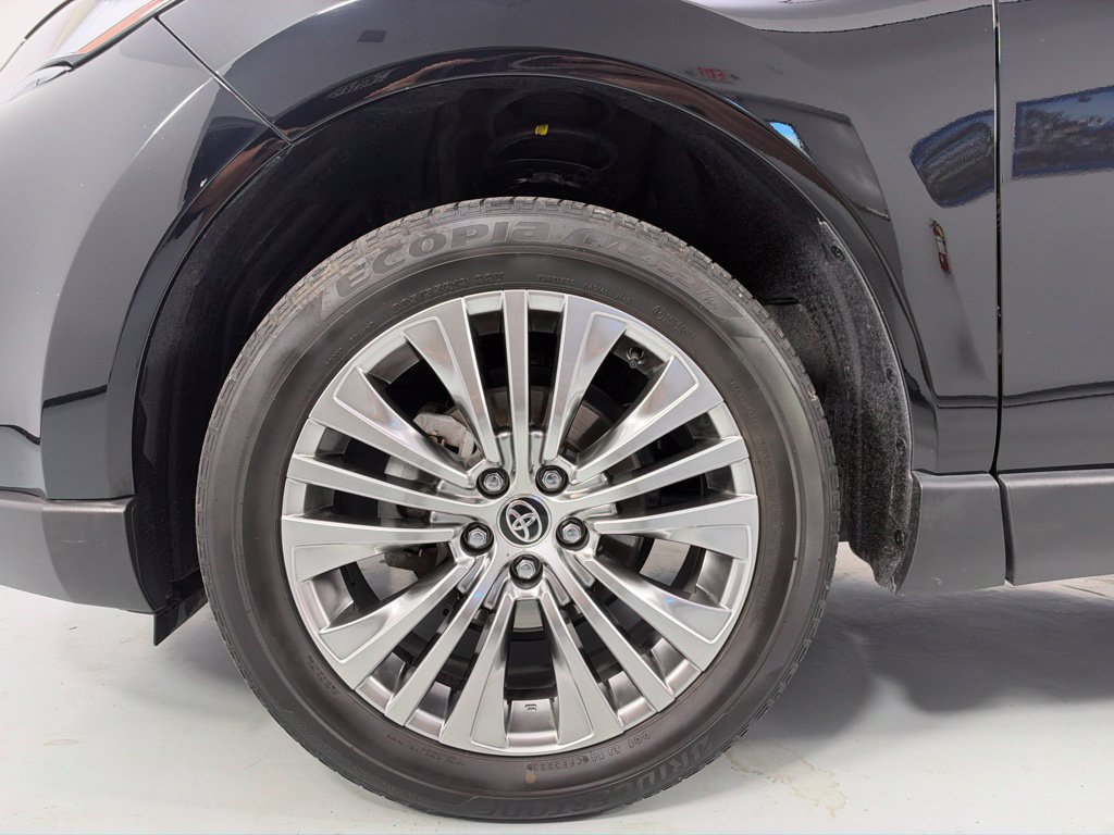 Used 2023 Toyota Venza XLE AWD/4WD image 9