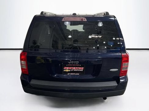 Used 2014 Jeep Patriot Latitude FWD image 7