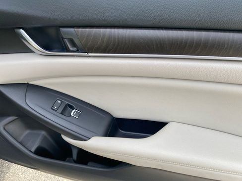 Used 2018 Honda Accord EX-L image 35