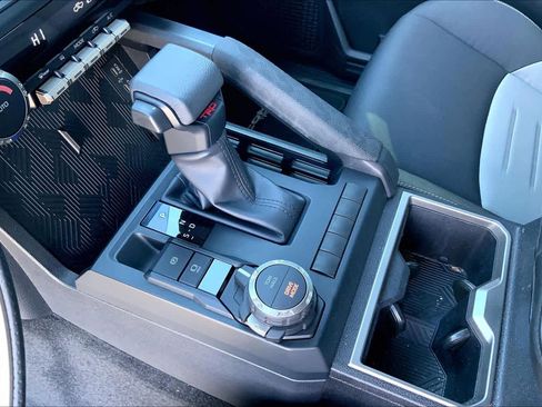 Used 2025 Toyota Tacoma TRD Sport image 17