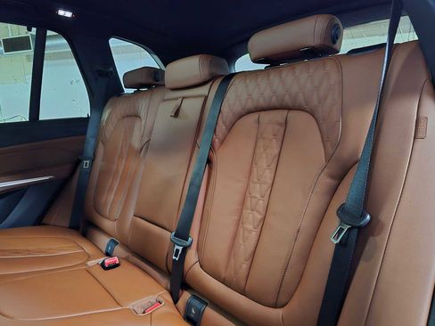 New 2026 BMW X5 xDrive50e w/ Executive Package image 19