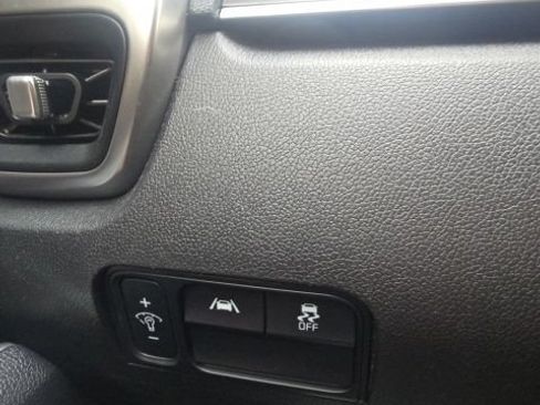 Used 2022 Kia Sorento LX FWD image 15