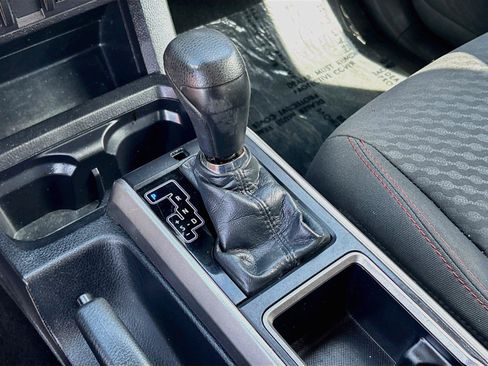 Used 2021 Toyota Tacoma SR5 RWD image 16