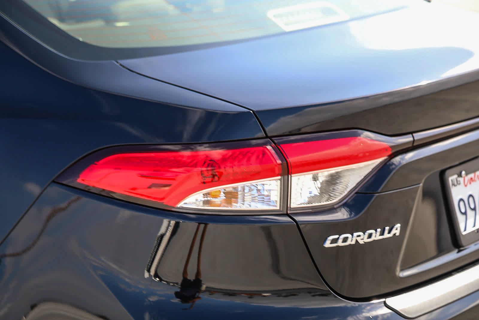 Used 2026 Toyota Corolla LE FWD image 9
