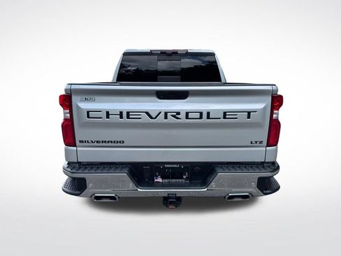 Used 2022 Chevrolet Silverado 1500 LTZ w/ Technology Package AWD/4WD image 6