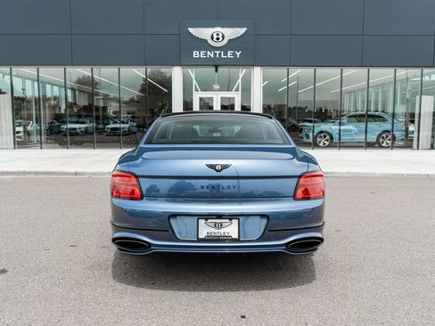 Certified 2025 Bentley Flying Spur Plug-In Hybrid AWD/4WD image 11