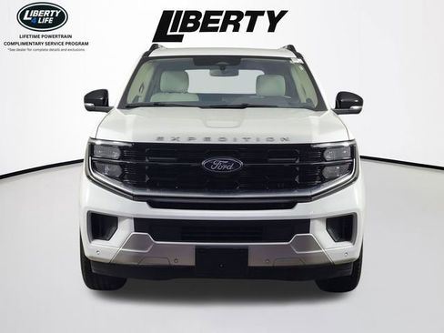 Used 2025 Ford Expedition Platinum AWD/4WD image 8