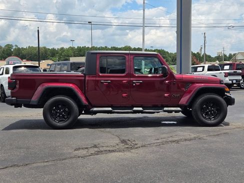 Used 2021 Jeep Gladiator Sport AWD/4WD image 6