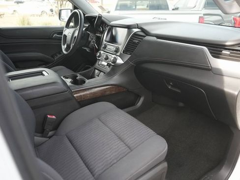 Used 2018 Chevrolet Suburban LS image 19