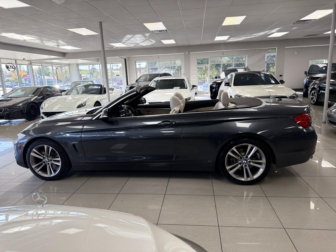 Used 2017 BMW 430i Convertible RWD image 8