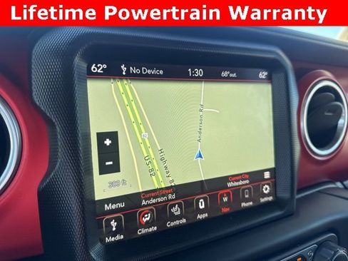 Used 2020 Jeep Gladiator Rubicon image 3