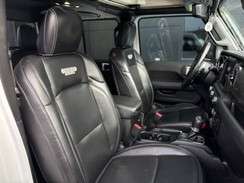 Used 2021 Jeep Gladiator Overland image 53