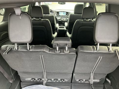 New 2026 Chrysler Pacifica Select image 34