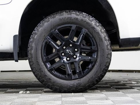 Certified 2025 Chevrolet Silverado 1500 RST image 41