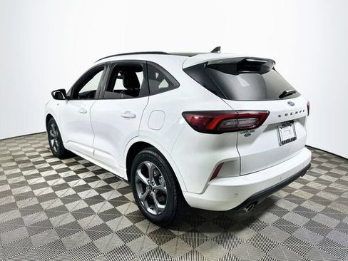 Used 2023 Ford Escape ST-Line w/ Tech Pack #1 FWD image 5