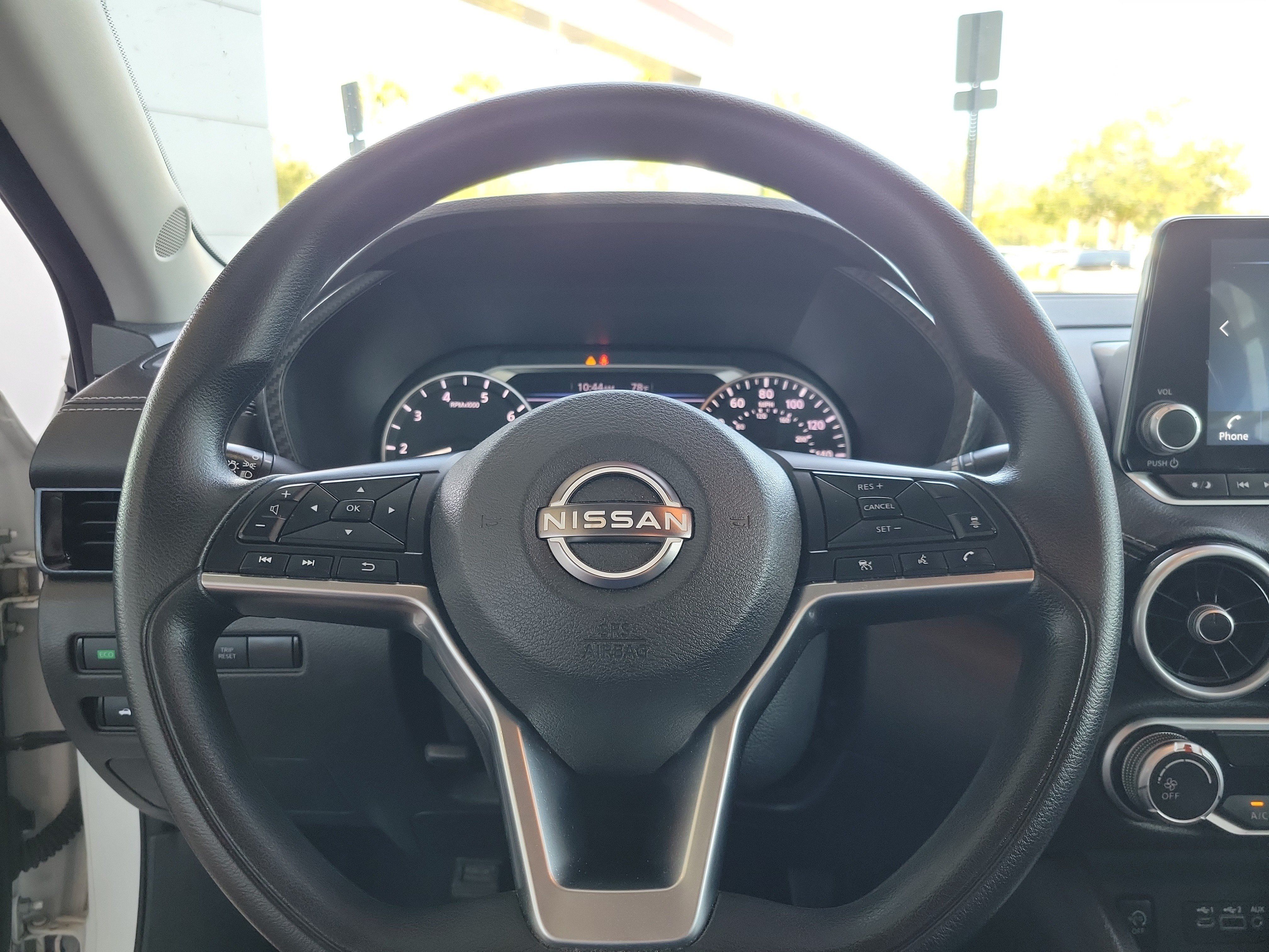 Used 2025 Nissan Sentra SV FWD image 16