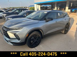 Used 2025 Chevrolet Blazer LT w/ Midnight/Sport Edition FWD video 2