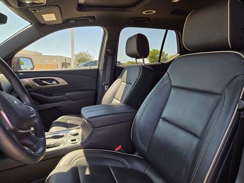Used 2023 Chevrolet Traverse Premier w/ Redline Edition FWD image 7