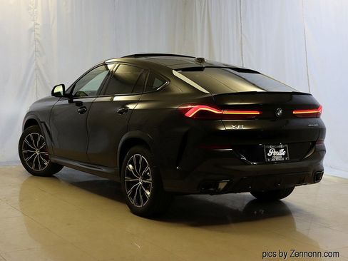Used 2026 BMW X6 xDrive40i w/ Climate Comfort Package image 9