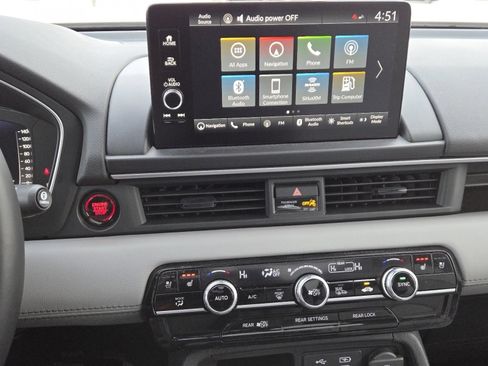 Used 2025 Honda Pilot Elite image 28