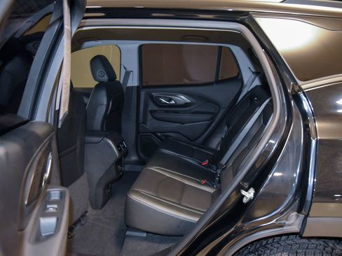 Used 2023 GMC Terrain SLT w/ Tech Package AWD/4WD image 15