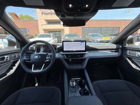 Used 2025 Ford Explorer ST w/ Sun And Sound Package AWD/4WD image 16