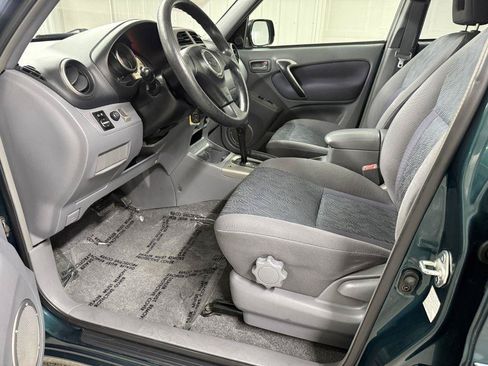 Used 2002 Toyota RAV4 2WD image 8