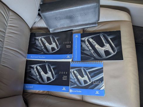 Used 2009 Honda Accord EX-L image 30