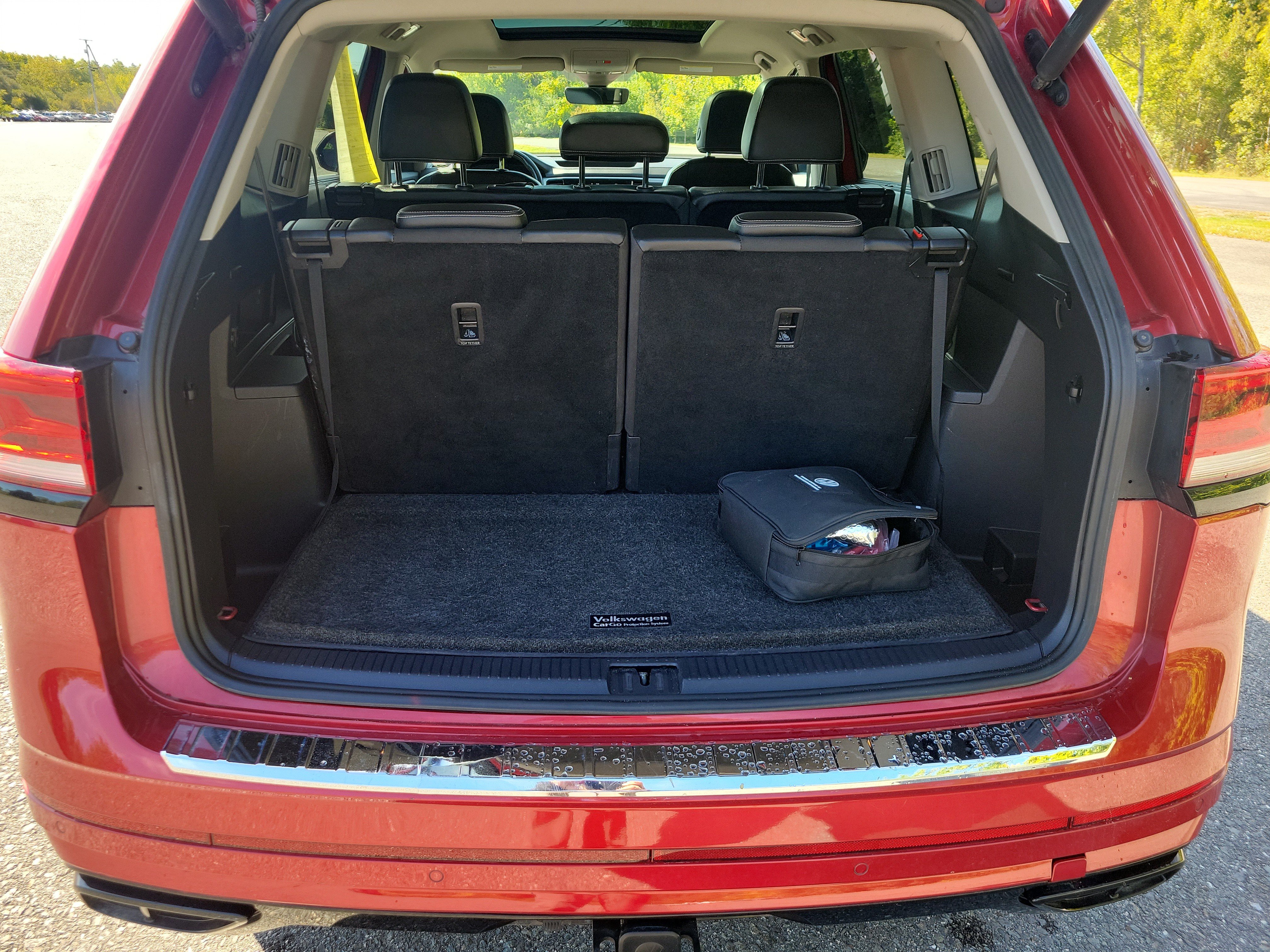 Used 2022 Volkswagen Atlas SEL R-Line AWD/4WD image 18