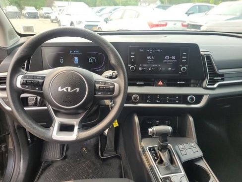 Certified 2023 Kia Sportage LX AWD/4WD image 12