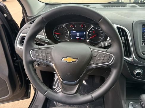 Used 2024 Chevrolet Equinox LT AWD/4WD image 17