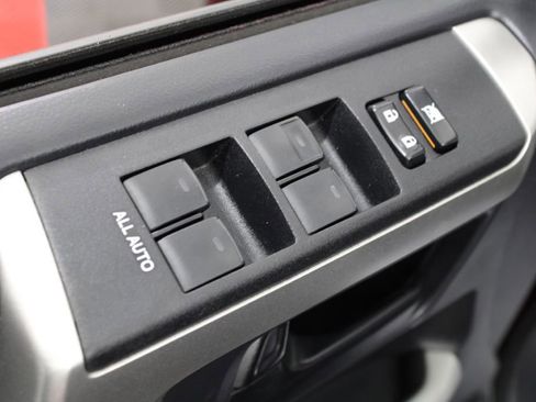 Used 2011 Toyota 4Runner SR5 image 12