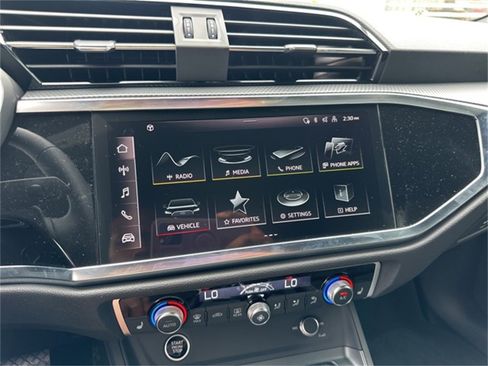 New 2025 Audi Q3 2.0T Premium image 22